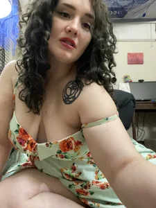 Thiccums-the-Goddess's photo