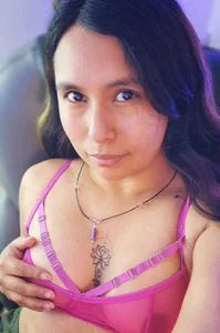 _Natalie18 A sexy look ☺ Pic