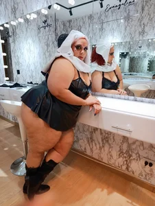 SilvanaBombshell Halloween day, come confess your sins Poză 5