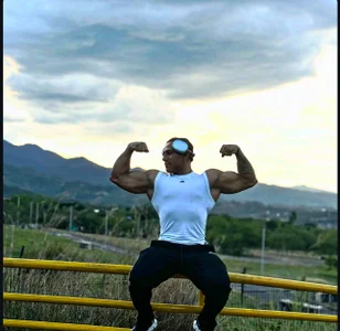 CallumMuscle Gym time Fotka 3