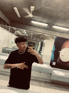 TeenBoy1_ Public Bilde 3