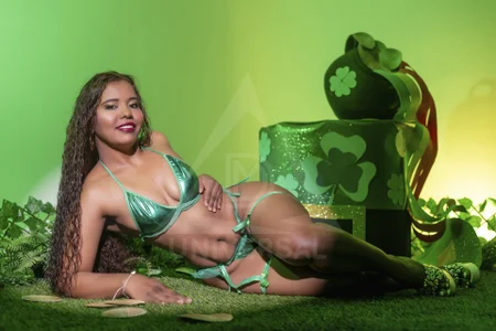 SandraMilerr Today's luck has its twists and turns. 💚🍀 Pic 5