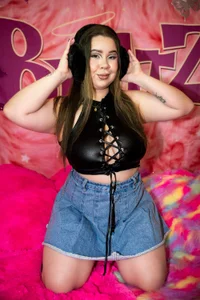 katherinn_gomezz Your Bratz girl💋 Pic 2