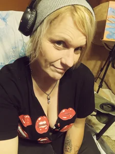 BedGeek: Public ( 4 фото)