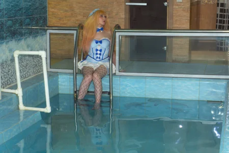 koshkasenpai Marin Kitagawa bunny swimpool Bilde 9