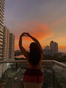 eva_sainnt a beautiful sunset and me Pic 5