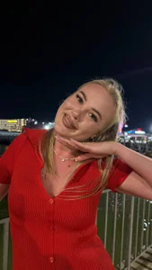 HannahWillow Public Fotka 4