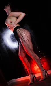 DaisyEmberの😈の 3枚の写真