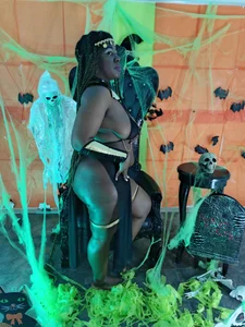 nefertiti_ebony Sweet or do I make you mischief? Pic