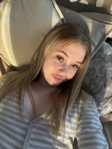 Lina_Banks New pics Poză 2