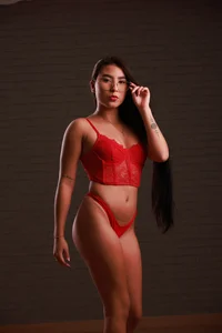 SuriCavendish Red like fire Pic 6