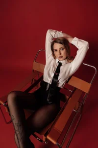 TinnaBurton Satisfaction Foto 5