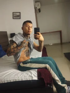 Andrew_sanders68 Public صورة واحدة|Andrew_sanders68 Public صورتان|Andrew_sanders68 Public  3 صور|Andrew_sanders68 Public  3 صورة