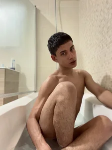 jim_dj 𝘾𝙊𝙈𝙀 𝙒𝙄𝙏𝙃 𝙈𝙀 Hình 3