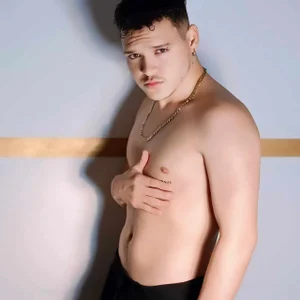 PolyAmoryx Public Pic