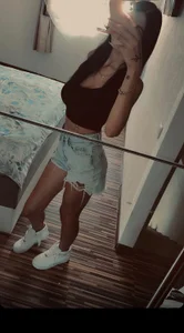 BellaPattison Public Poză 3