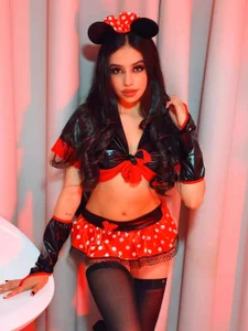 Little_arii Minnie 🐰 Foto 3