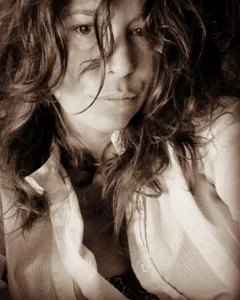 London-MollyX Public Pic 3