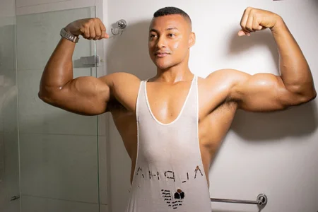 Anthonyblack18 kullanıcısının BICEPS DOUBLE albümü -  fotoğraf