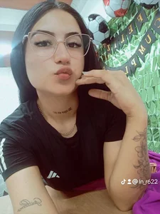 MelanyHolsen Public Pic 8