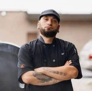 Mike_OxxxBig Public Pic 5