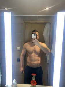 69Model69s XXX nøgenfoto 7