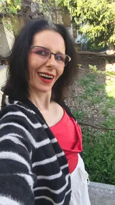 chillimonia 👑💞Mein heutiges Outfit in rot und weiß 💞👑  2টি ছবি