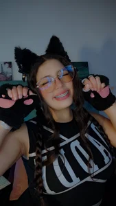 Pao_Ly Public slika