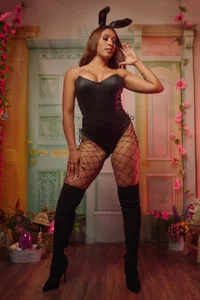 AlessiaLondon: easter ( 7 фото)