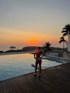 kamila_18_french Public Pic 3