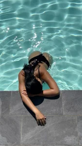 shanelle0Public Bild