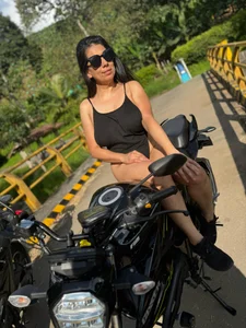 JaylaScott__ A sunny day 💦 Immagine 