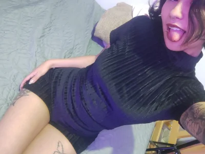 Zoe_addiction Public Pic 5