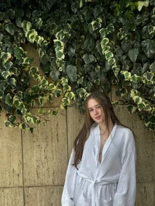 SunnHelms A little bigger than me Pic 4