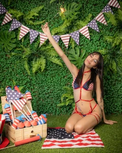 AMELIELEONE happy 4th of July Pic