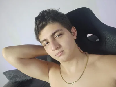 atilaepic Public Foto 2