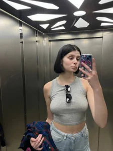 Zdjęcia MisAlise Barely Legal: 