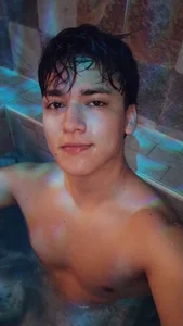 Liam_Chameliam Jacuzzi Hình 9