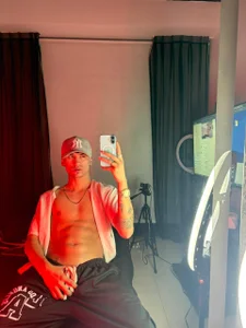 your trustworthy cutie de The_BossCrown  4 photos