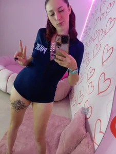 Your kisses have something dangerous... they always leave me wanting more. de danny_s22 Foto 2