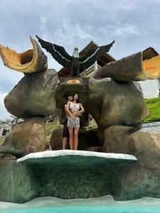 ARIANA_CRI-X Public Pic 3