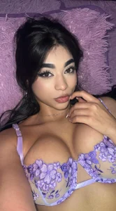 Katie_boss2 sexy Foto 3