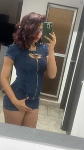 Sofia_villarealのHow about this dress?の枚の写真