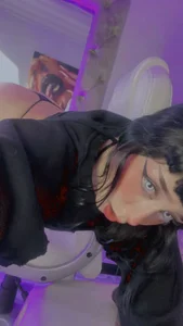 annie_gh Public Pic 5