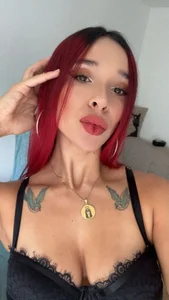 Just me 🌹 od Alicia_wings  2 snímek