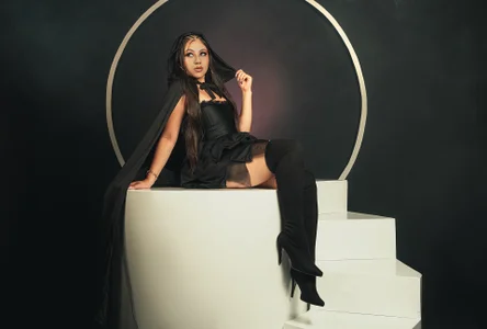 EsmeraldaGrace1 your midnight lust Pic