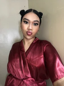 hugecelestina the hottest ts girl in town Foto 5