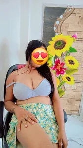 village_sexy_girl Public Pic 3