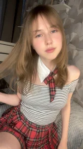 SunnySikarskie a young college student Pic 2
