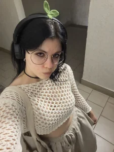 miavixi Public Pic 2